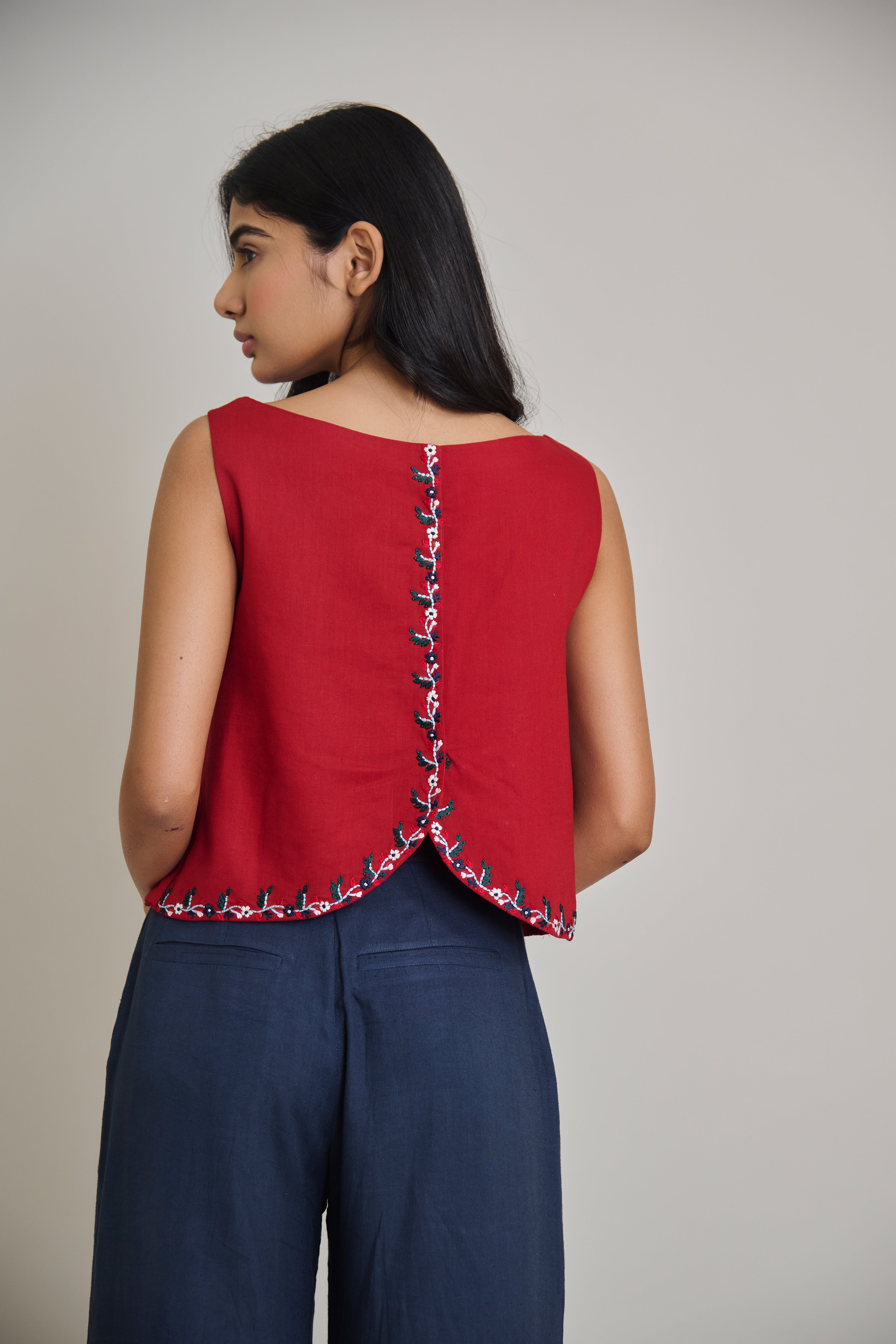 The Red Bliss Top