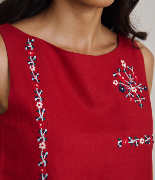 The Classic Red Maison